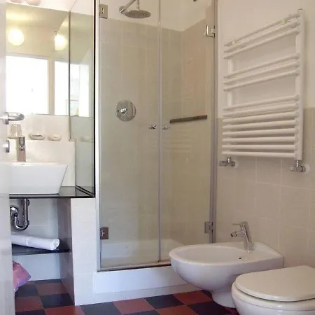 Hotell Gianni Franzi 2*